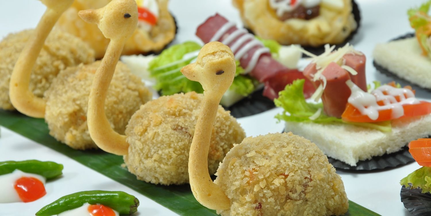 CHILLI PARI CATERING banner