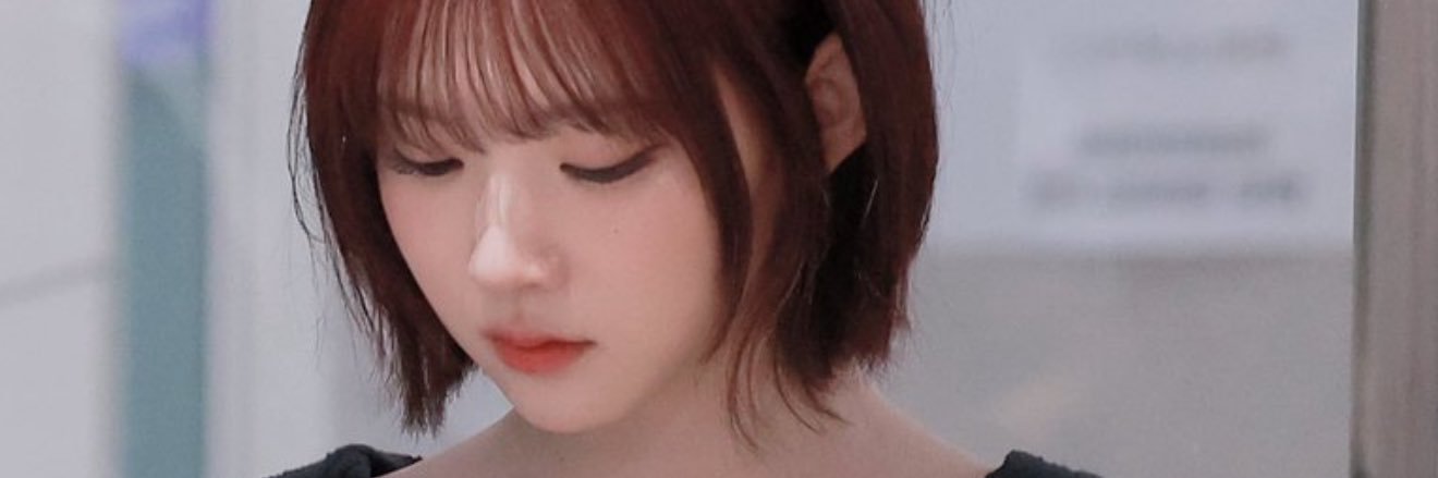 Tan banner