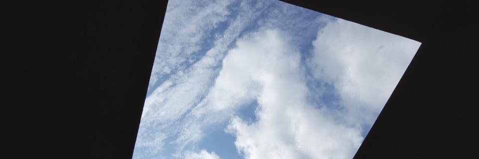 須藤輝彦｜『たまたま、この世界に生まれて──ミラン・クンデラと運命』（晶文社） banner