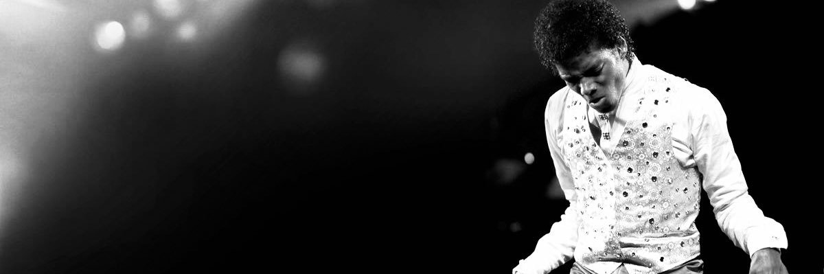 v ⋆ banner