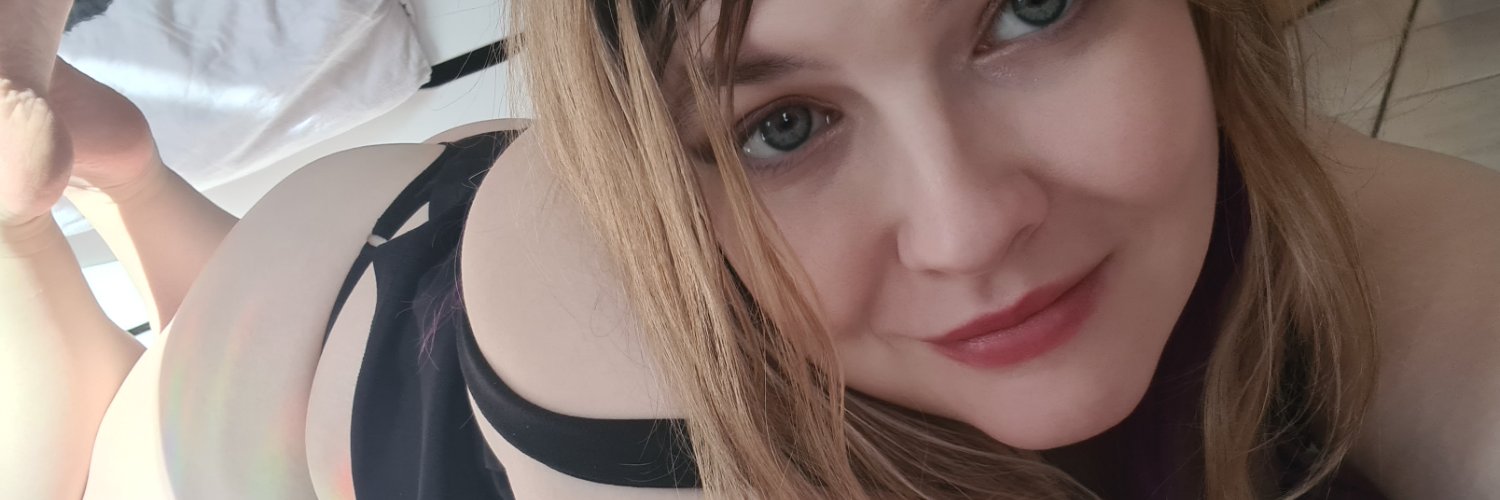 EnglLola's profile banner image