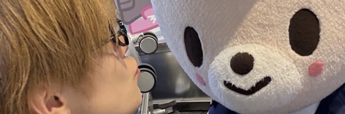 junstay8's profile banner image