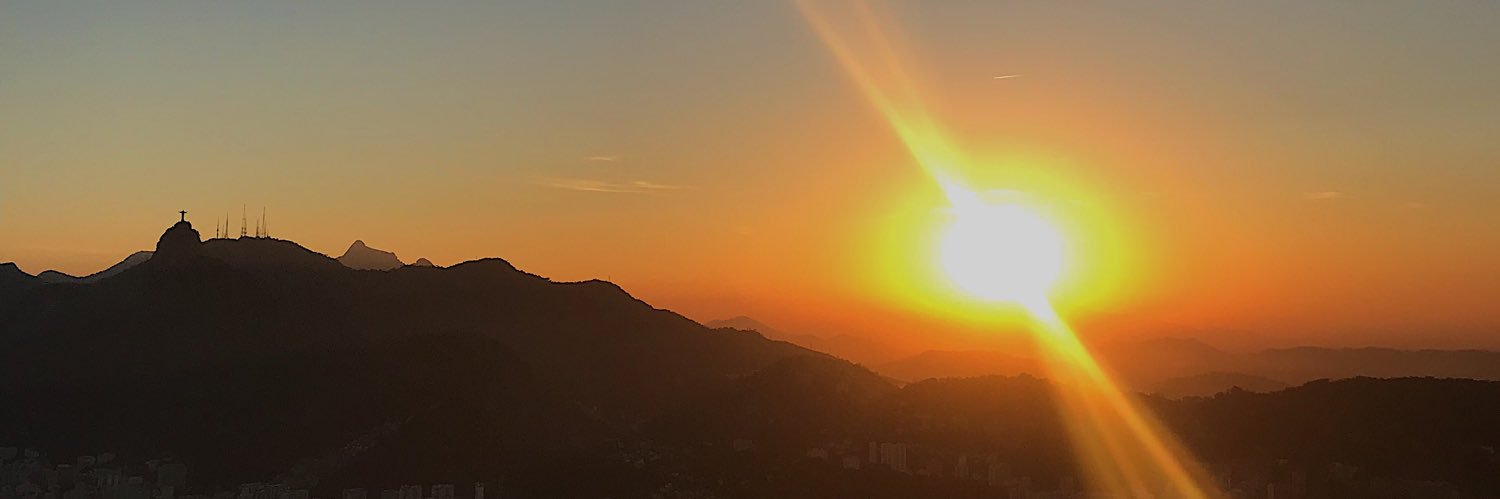 Giulianas_'s profile banner image