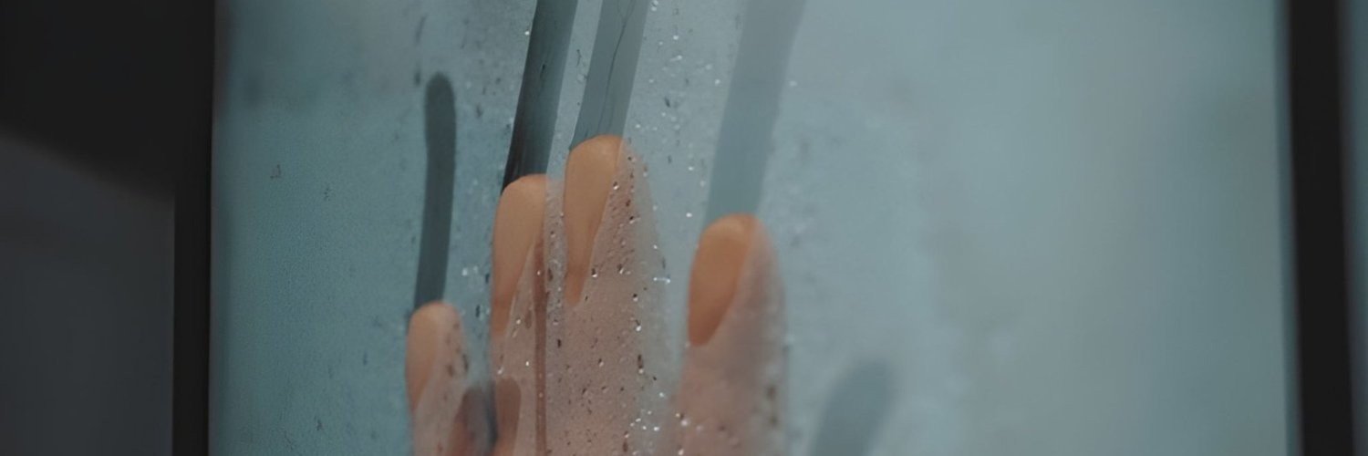 MzRobyn's profile banner image