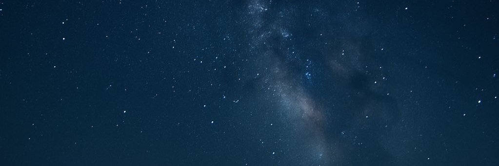 v4iliu's profile banner image