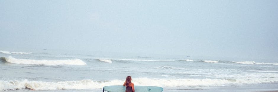 Valerie Lynch banner