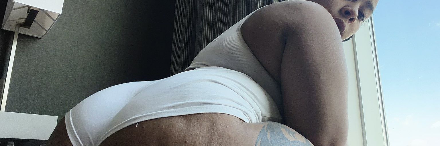 Alex Ellababy2 banner