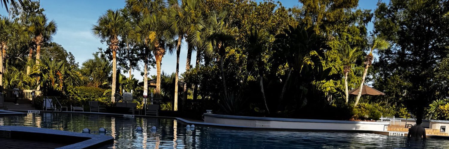 Aramide🌸🎼 banner