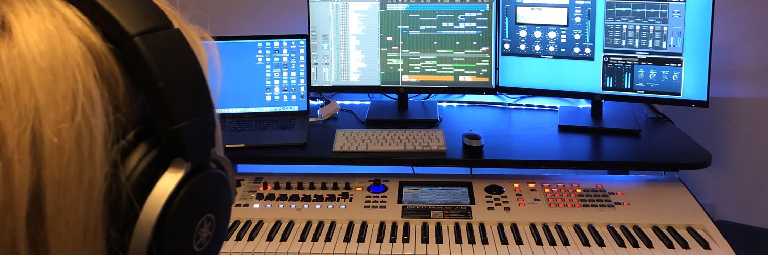 // Peter Holt banner