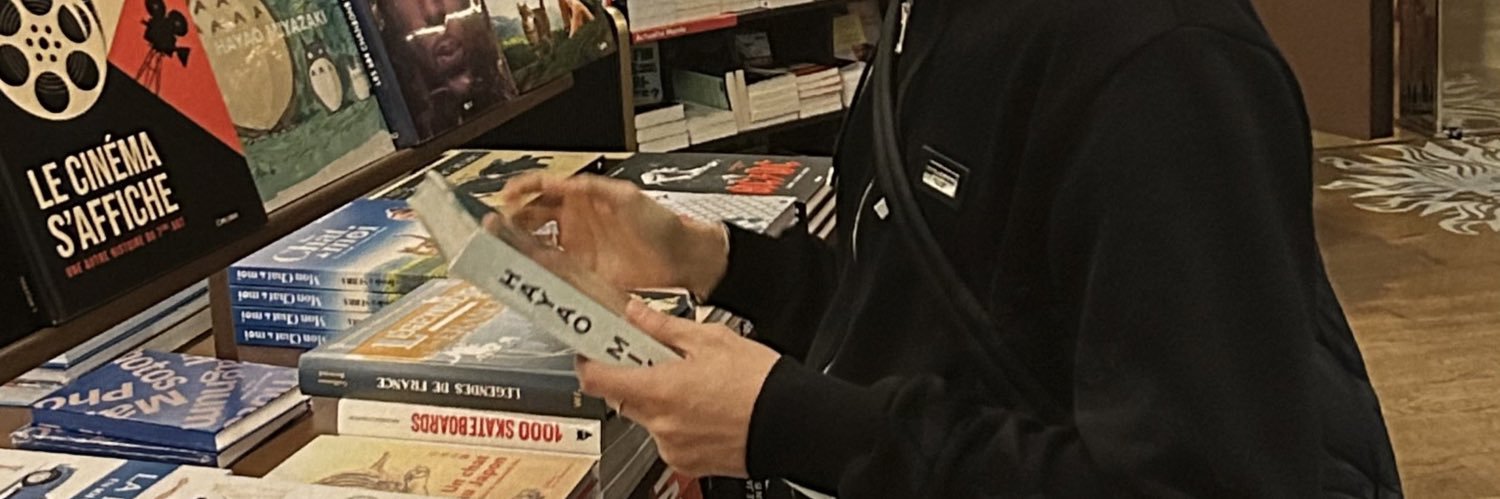 dianindr's profile banner image