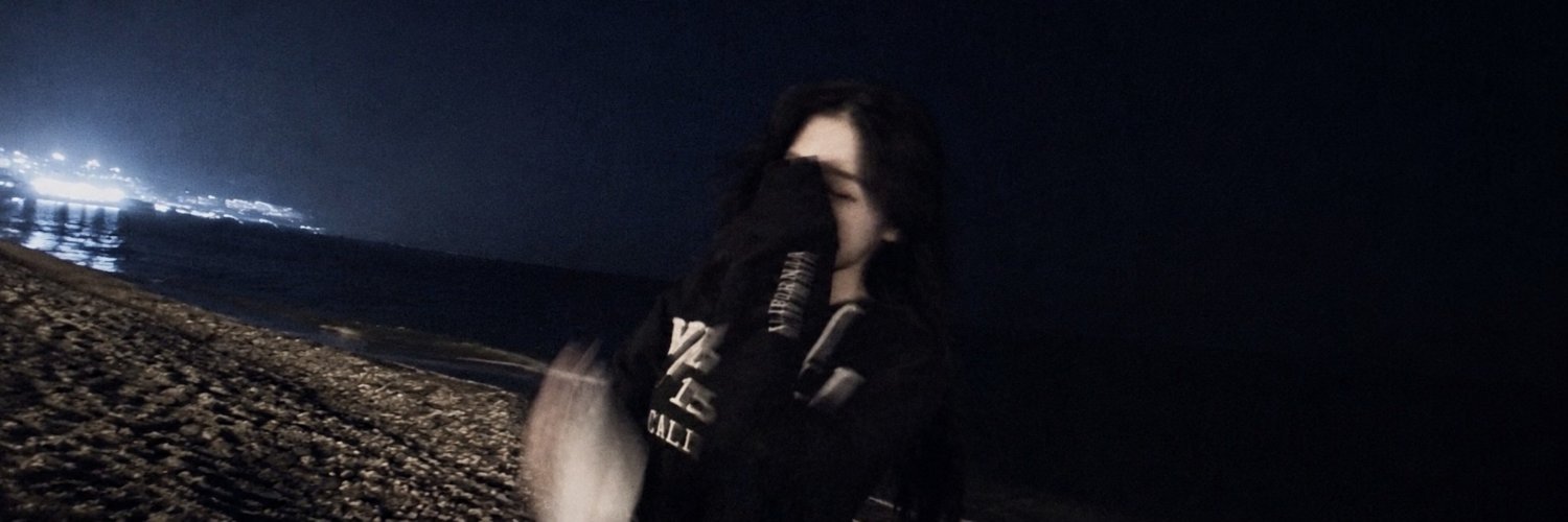 rosyxe_'s profile banner image