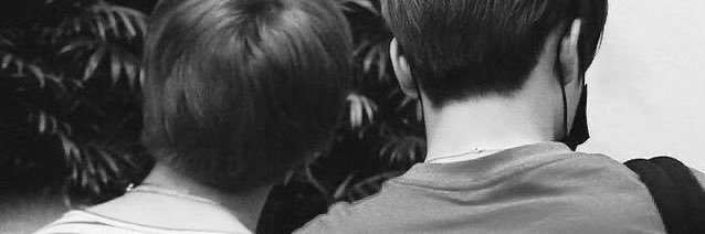 vallinyong's profile banner image