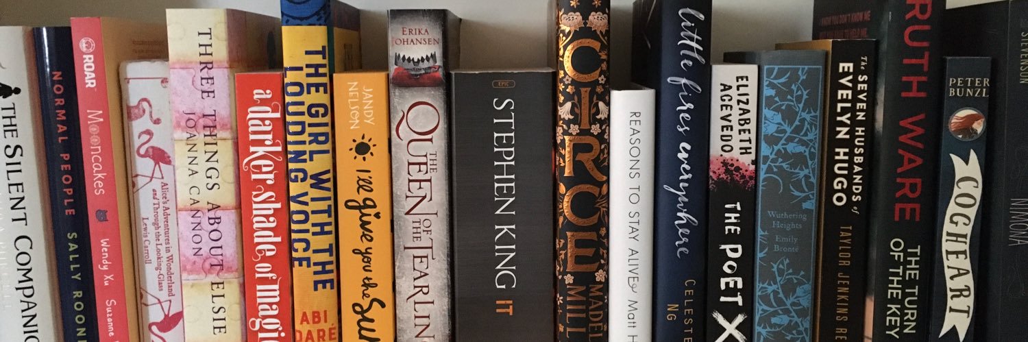 Alex 💛📚✨ banner