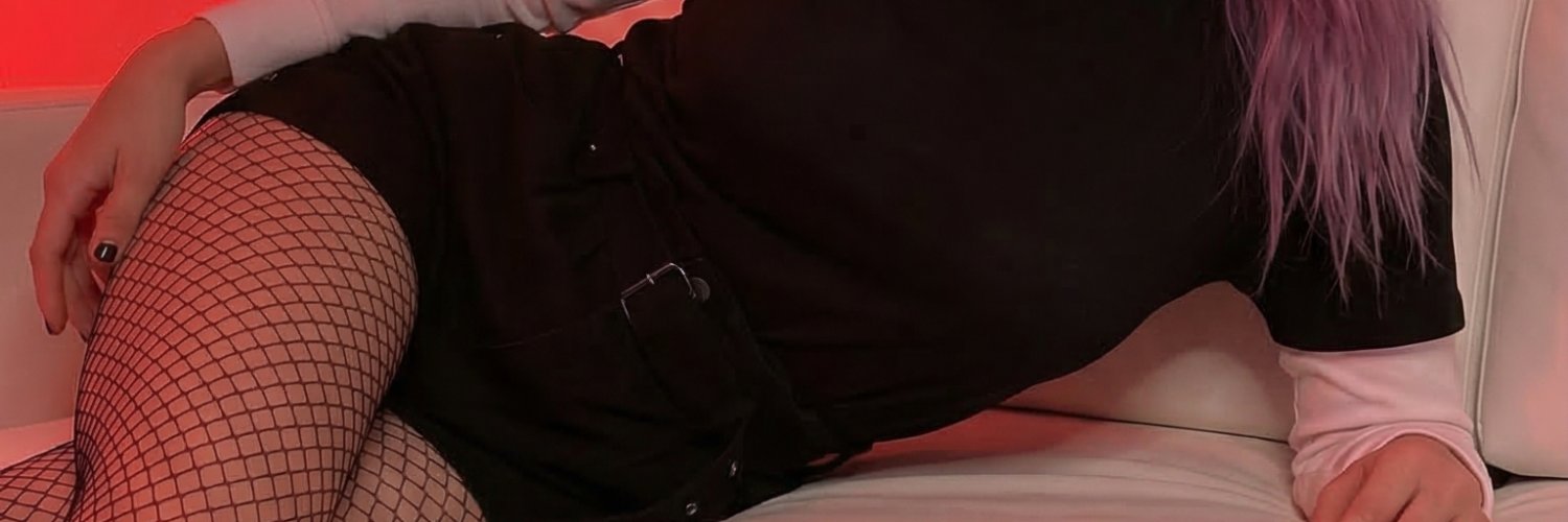 Violet Gohard banner