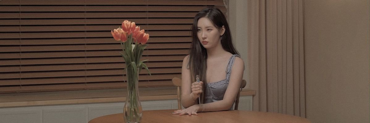 melacxari's profile banner image