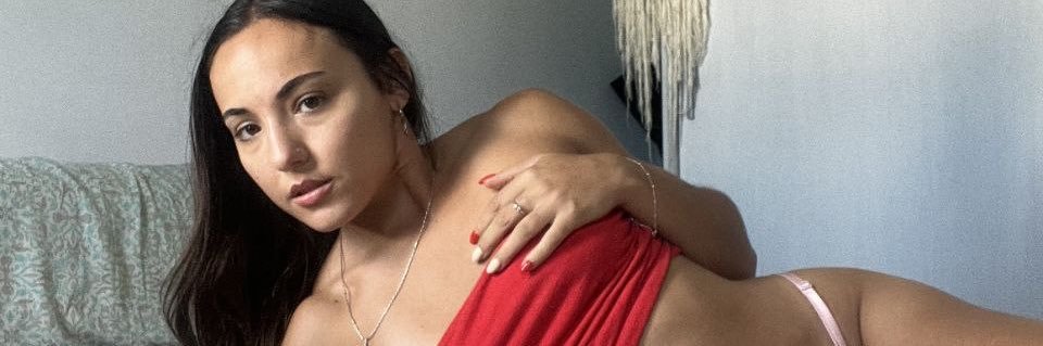 Julia 🤍 banner