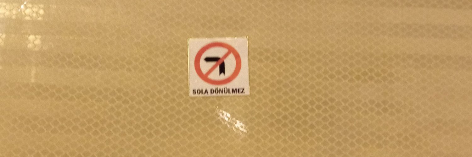 Kucuk sola donulmez isareti banner