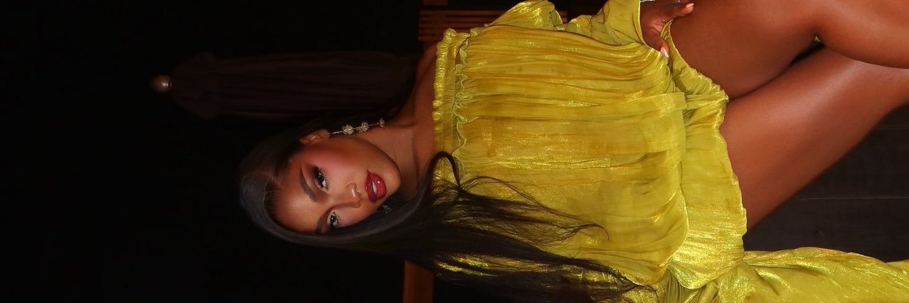 Bellaesteeee's profile banner image