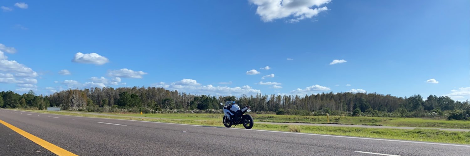 lilcb1000's profile banner image