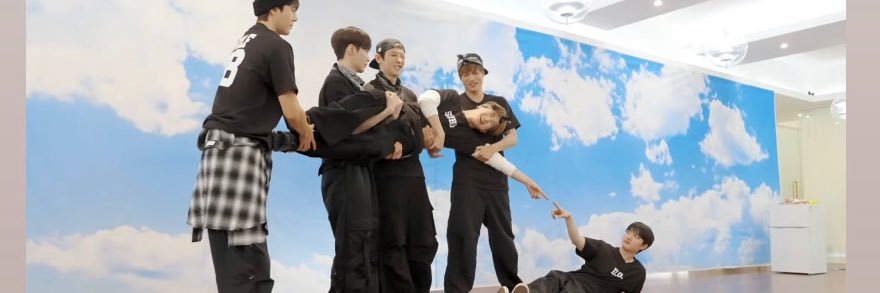 𝙍𝙄𝙉𝘼 banner