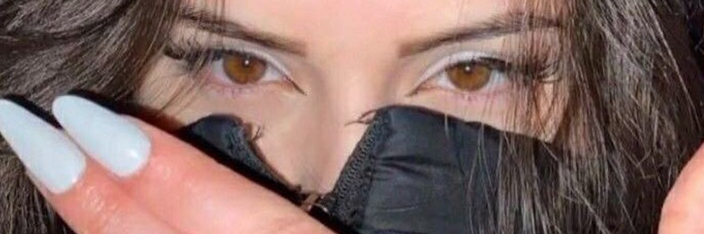 RoseyRos8's profile banner image