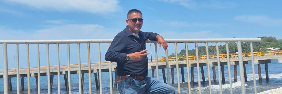 R15372Romero's profile banner image