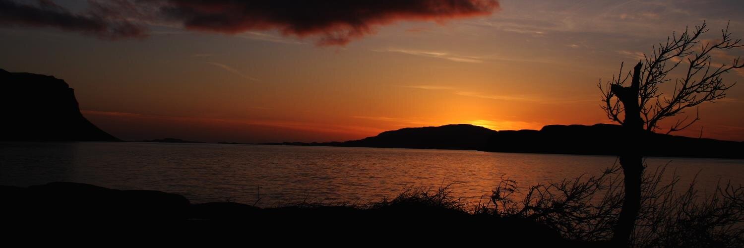 lochdon's profile banner image