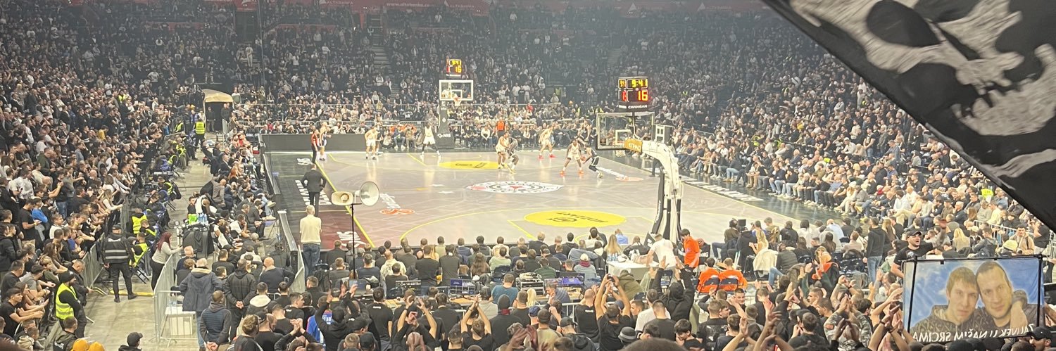 Čarli Džouns banner