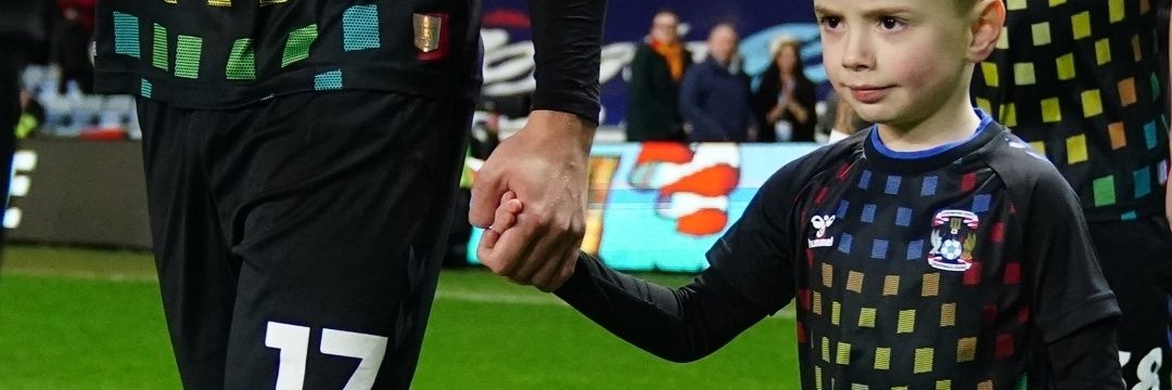 longeroz's profile banner image
