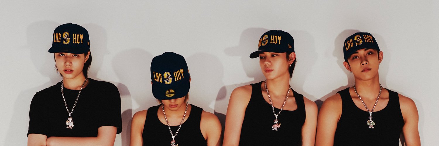 ☆ 𝔯𝔦 banner