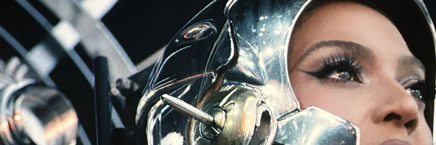 XTheEntertainer's profile banner image