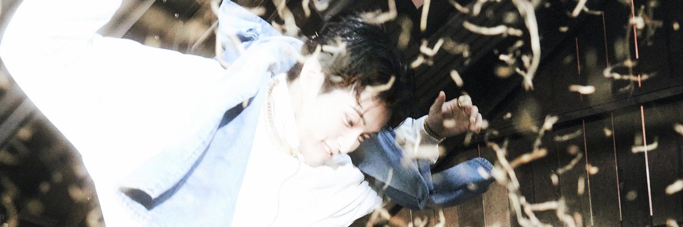 리리 banner
