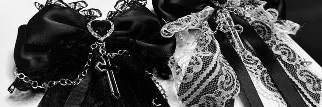 𝑛𝑜𝑟𝑎 (I GOT SUSPENDED) banner