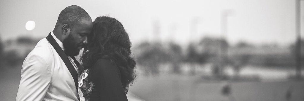 why_vee's profile banner image