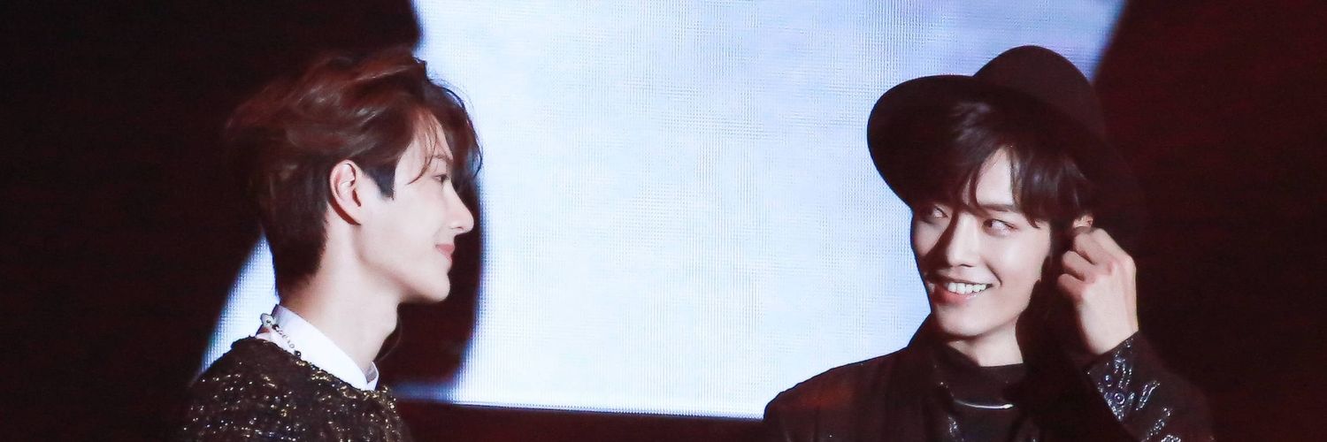 에샤♡⃛.🦁🐰🏈 banner