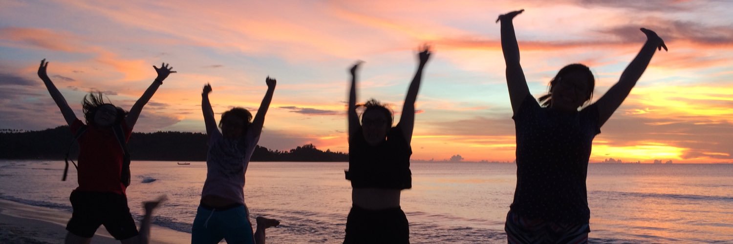 xXUENx's profile banner image
