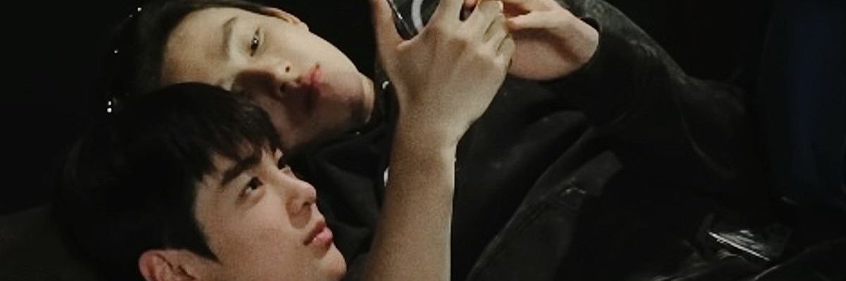 youra banner