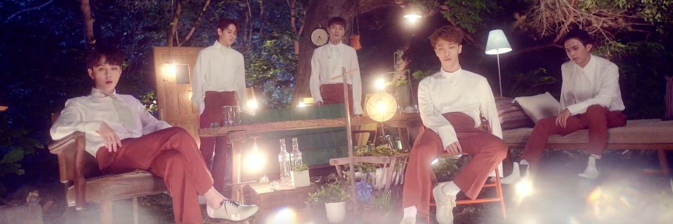 4everB2utyLight's profile banner image