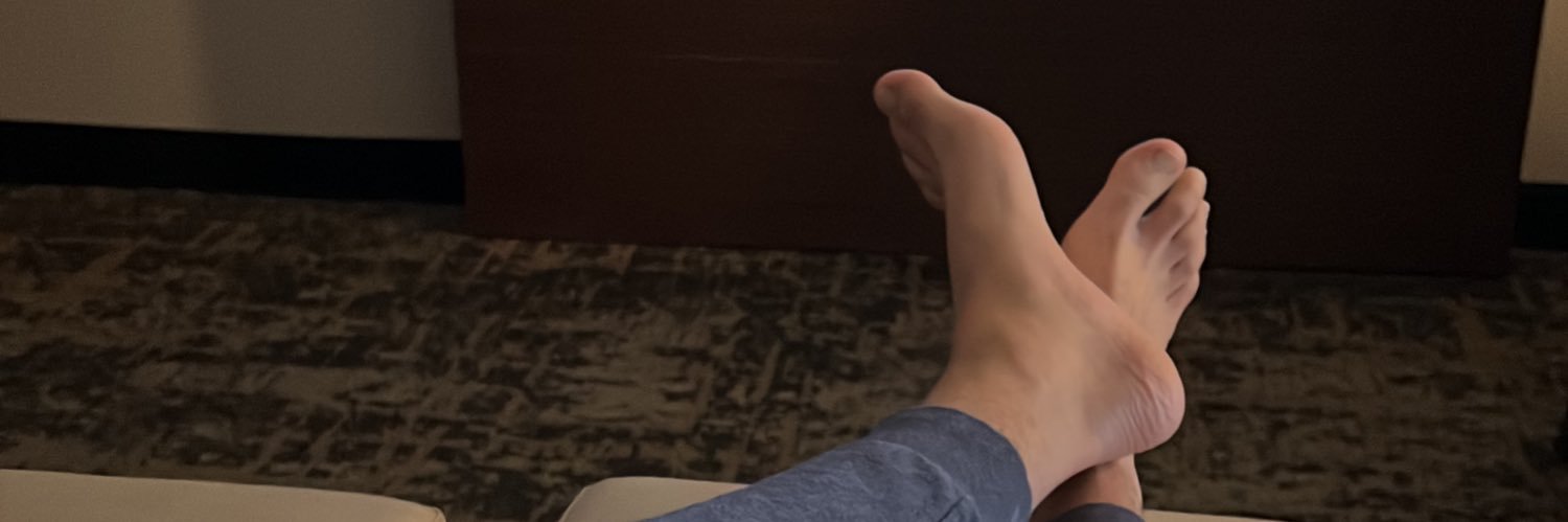 Dave 👣 banner