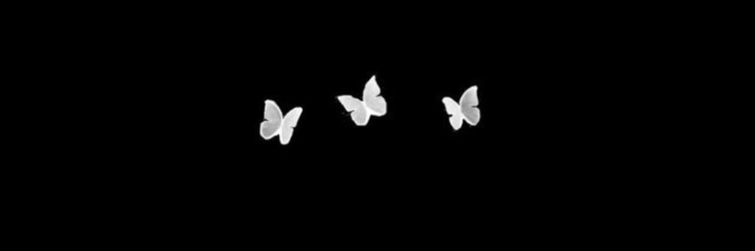 IQRA FATIMA 🌸🪻 banner