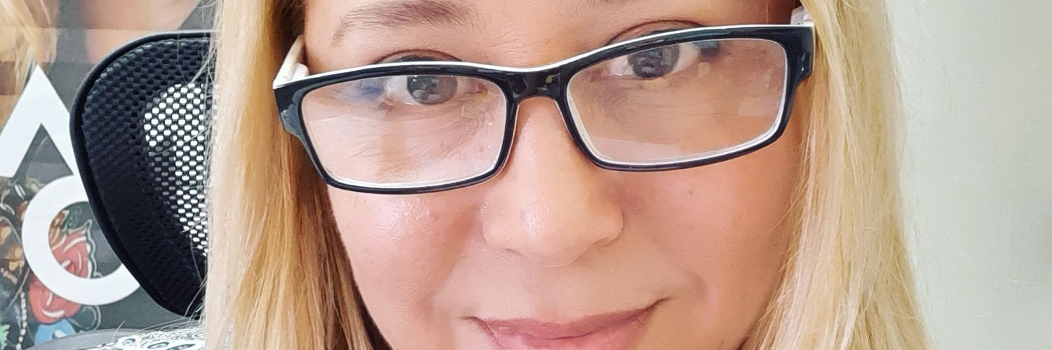 carmendaz's profile banner image