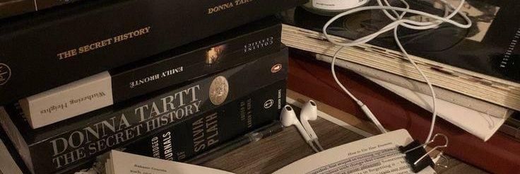 b banner