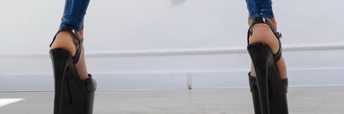 Carolee mistress banner