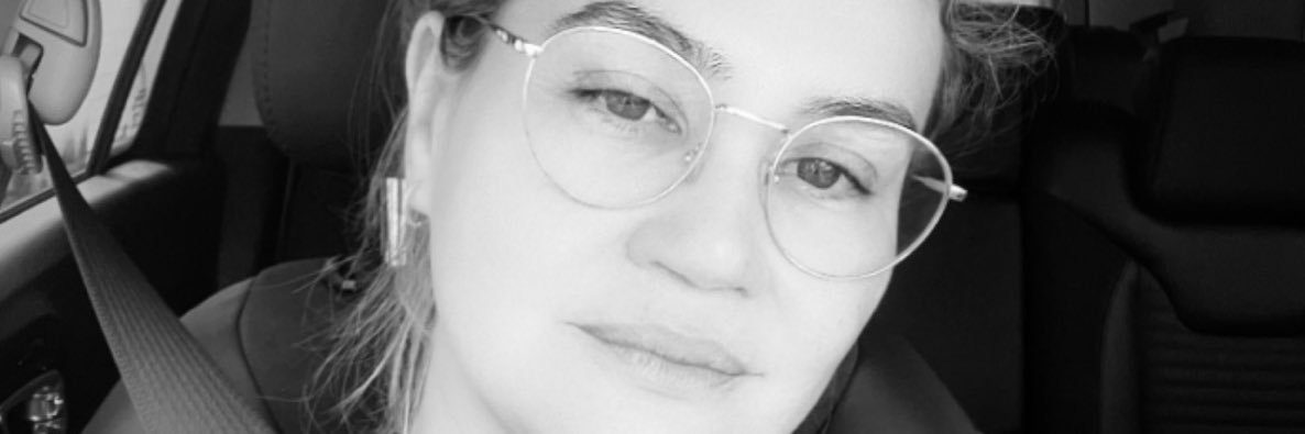 RENATABESSACAST's profile banner image