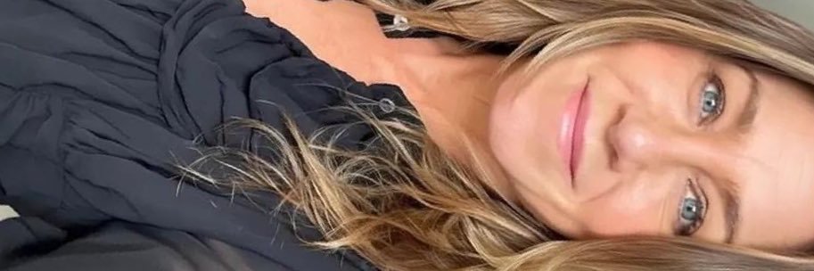 Jennifer Aniston banner