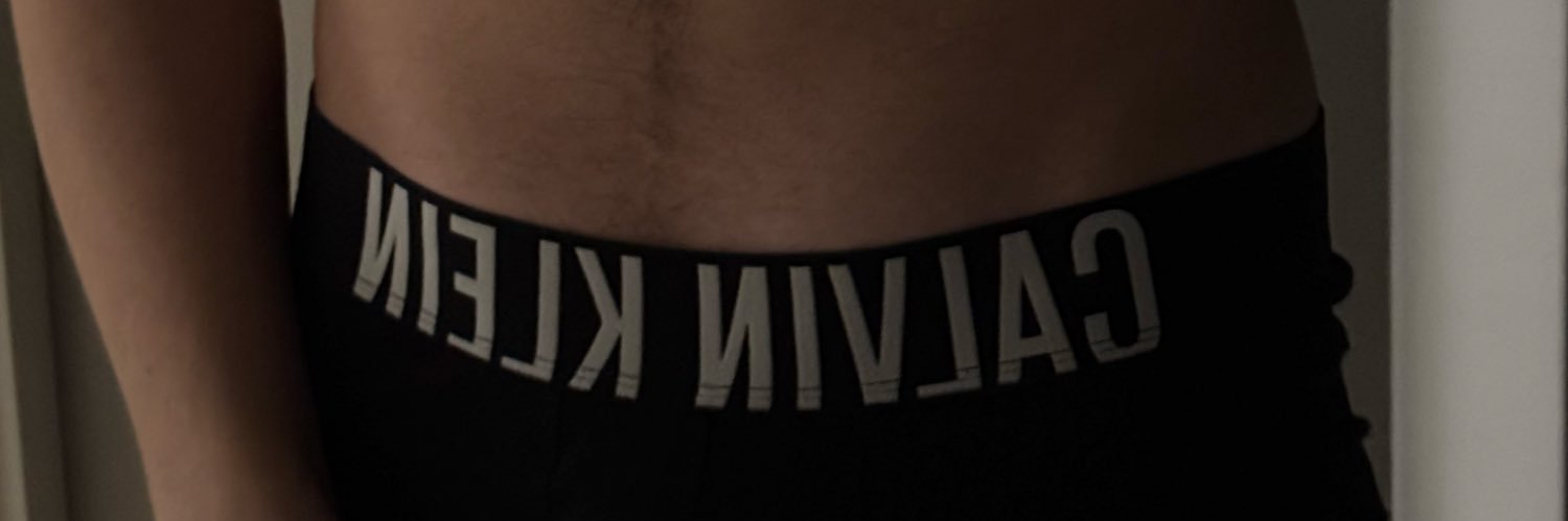 HungTheeoo's profile banner image