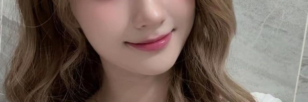 chloe_320e166's profile banner image