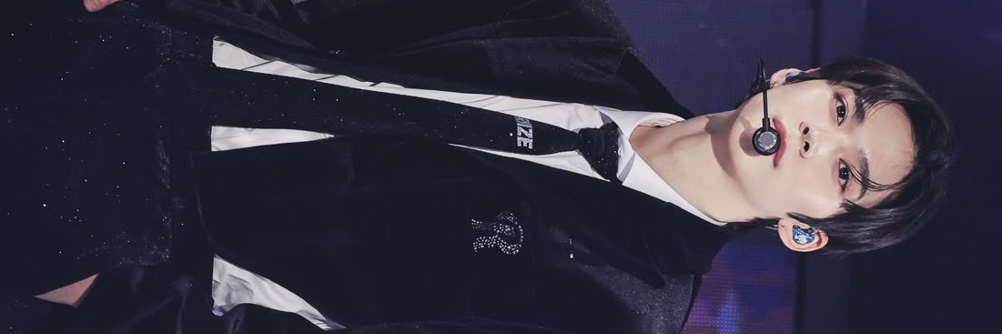 𝓩 banner