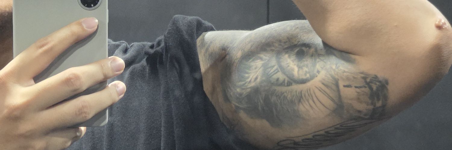 M 🦁 banner