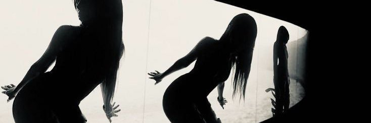 Curly banner